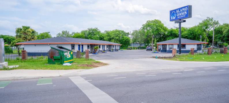 OYO 阿拉莫绿洲酒店及套房 圣安东尼奥(Alamo Oasis Inn And Suites By Oyo San Antonio)图片