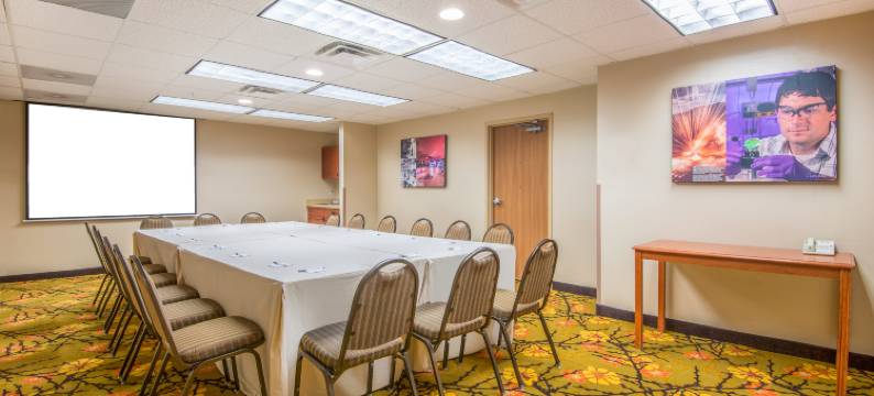 洛斯阿拉莫斯怀特岩希尔顿欢朋套房酒店(Hampton Inn & Suites by Hilton Los Alamos White Rock)图片