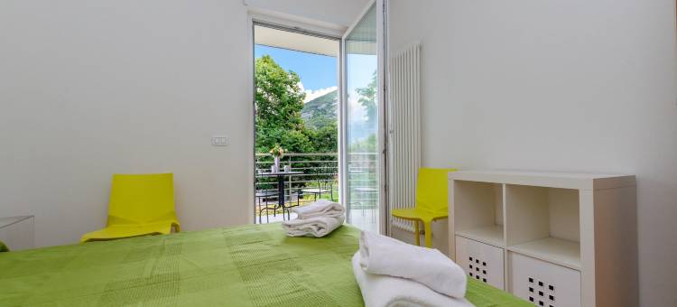 特别放松泳池露台公寓(Torbole Relax, Pool & Balcony Apartment)图片