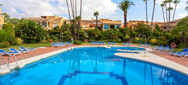 Spectacular apartment with direct access to the beach. Venalmar T图片