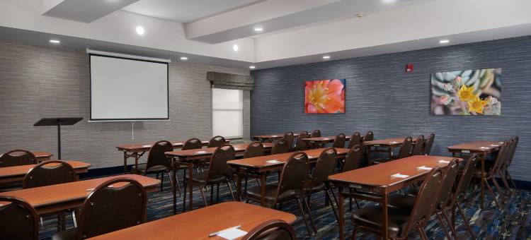 希尔顿欢朋酒店-伊格尔帕斯(Hampton Inn Eagle Pass)图片