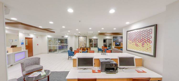 Holiday Inn Express 韦恩堡东(纽黑文)(Holiday Inn Express Fort Wayne-East (New Haven))图片