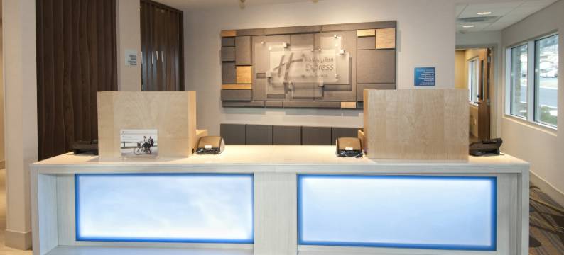 洲际酒店集团智选假日套房酒店约翰斯敦(Holiday Inn Express & Suites JOHNSTOWN by IHG)图片