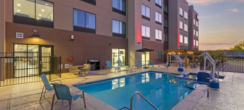 凤凰城北部快乐谷贝斯特韦斯特优质行政公寓酒店(Best Western Plus Executive Residency Phoenix North Happy Valley)图片