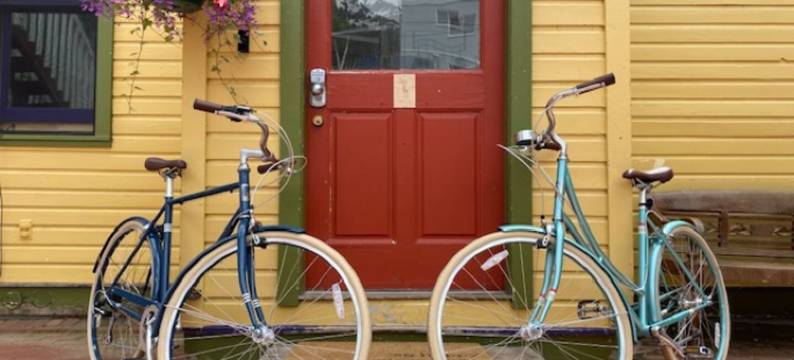 Spacious Studio with Full Kitchen and Porch - Stylish Cozy Retreat图片