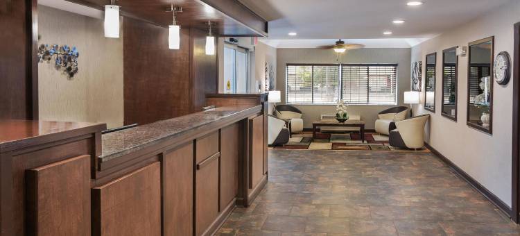 皇冠贝斯特韦斯特套房酒店(Best Western Crown Inn  Suites)图片