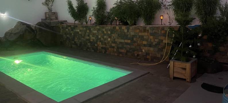 弗利克安弗洛克的宽敞的四床别墅屋顶酒吧(Spacious 4-Bed Villa in Flic en Flac Roof Top Bar)图片