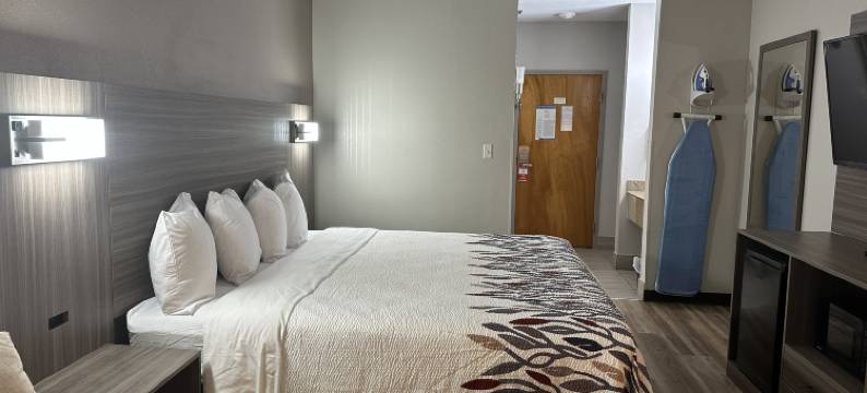 Red Roof Inn & Suites Middleborough图片