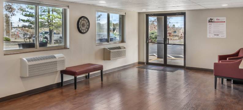 昆斯伯里红屋顶酒店(Red Roof Inn Queensbury)图片