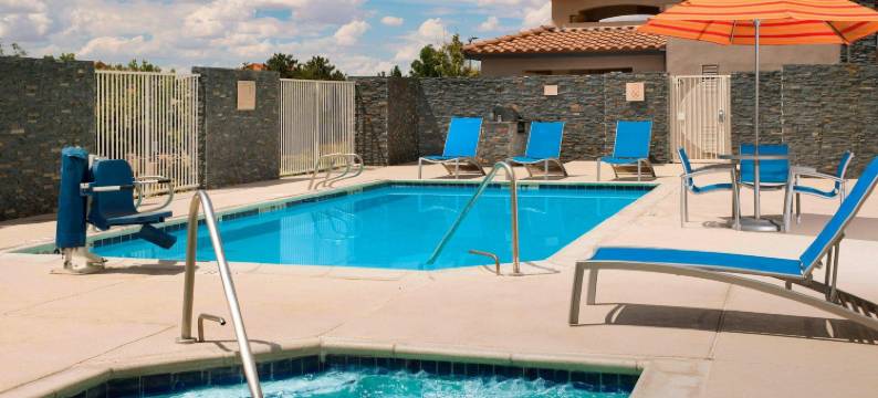 阿尔伯克基机场汤普拉斯套房酒店(TownePlace Suites Albuquerque Airport)图片