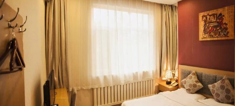 轻住酒店·锐达精品(包百八一公园店)图片