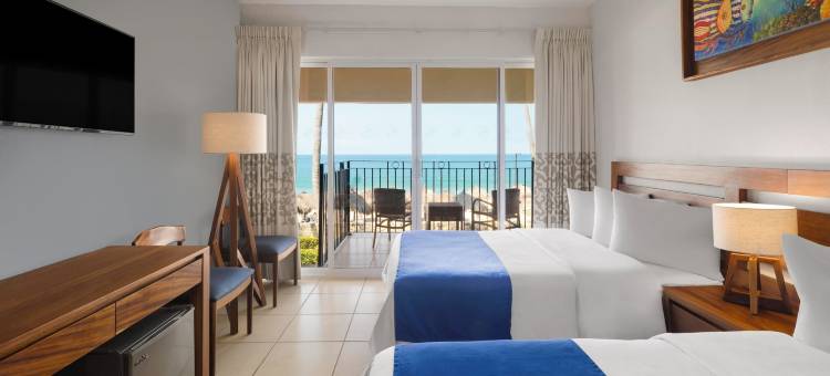 布塞里亚斯的Grand Decameron Complex, A Trademark 全包酒店(Grand Decameron Complex Bucerias, A Trademark All Inclusive)图片