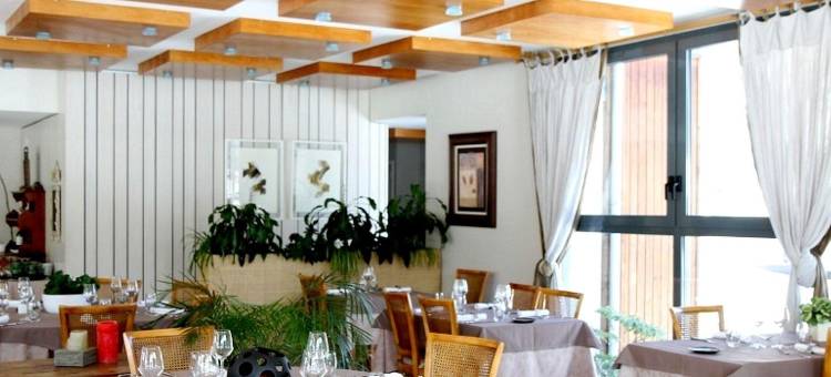 萨邦酒店(Logis Hotel les Sapins)图片