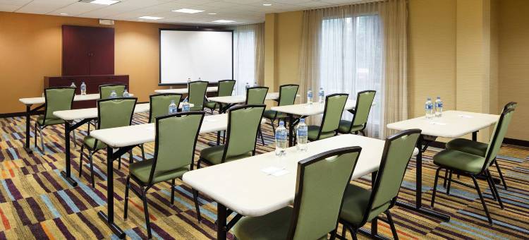 康韦万枫酒店及套房(Fairfield Inn & Suites Conway)图片