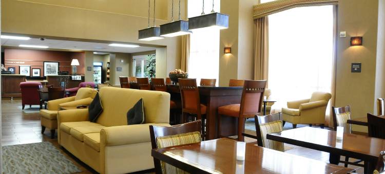 希尔顿欢朋套房酒店-雷德布拉夫(Hampton Inn & Suites Red Bluff)图片