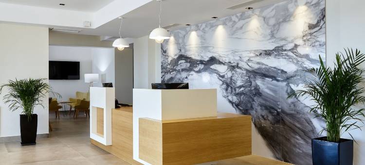 宽阔桑塔纳海滩酒店(Enorme Santanna Beach)图片