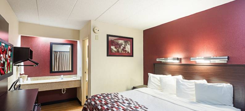 代顿红顶酒店-费尔伯恩纳特中心(Red Roof Inn Dayton - Fairborn/Nutter Center)图片