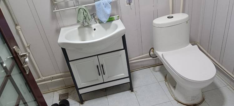 雄安新区雄县温泉湖商厦跃层公寓(雄州路1号分店)图片