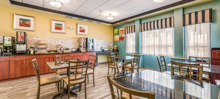 波基普西罗德威酒店(Rodeway Inn Poughkeepsie)图片