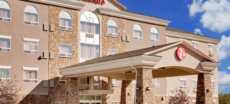 拉克拉比什华美达酒店(Ramada by Wyndham Lac la Biche)图片