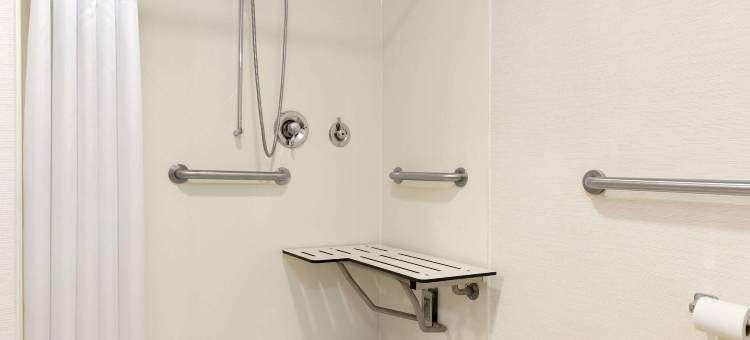 曼彻斯特 - 贝德福德希尔顿欢朋套房酒店(Hampton Inn & Suites Manchester-Bedford)图片