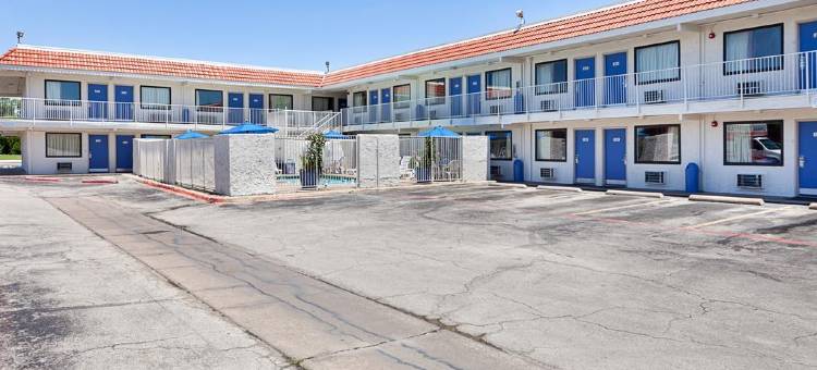 德克萨斯北里奇兰希尔斯 6 号汽车旅馆(Motel 6 North Richland Hills, TX)图片