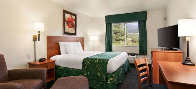 娄摩(科文顿附近)Travelodge by Wyndham酒店(Travelodge by Wyndham Low Moor Near Covington)图片