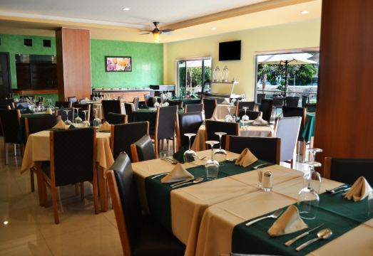 Hostalia Hotel Expo & Business ClassHotel Overview