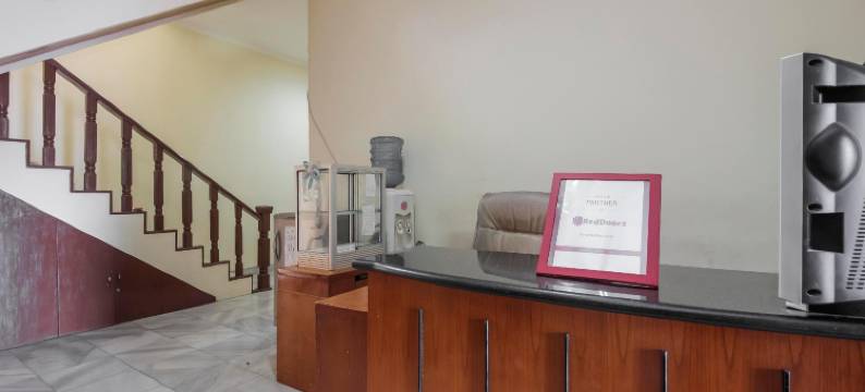 梅鲁亚2号红多兹酒店(RedDoorz @ Meruya 2)图片