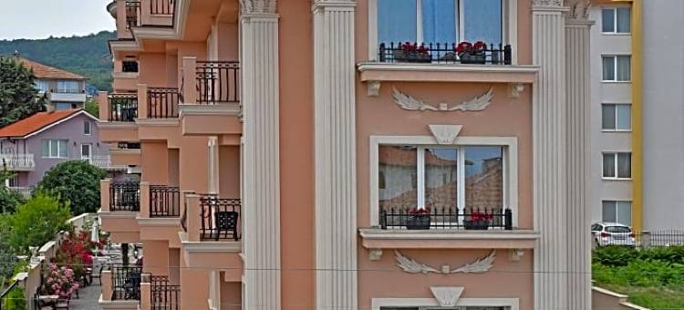 塞雷纳皇宫家庭酒店(Sirena Palace Family Hotel)图片