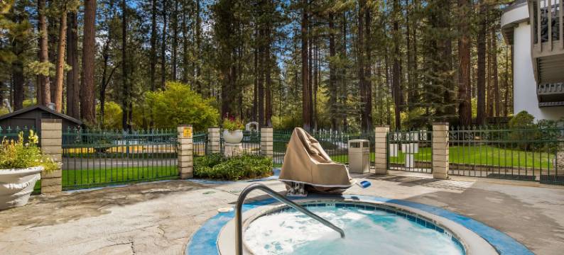 贝斯特韦斯特大熊城堡酒店(Best Western Big Bear Chateau)图片