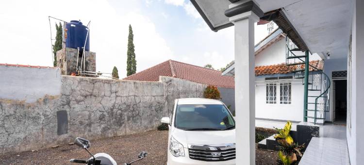 红多兹伊斯兰酒店-近奇马坎RSUD(RedDoorz Syariah Near Rsud Cimacan)图片