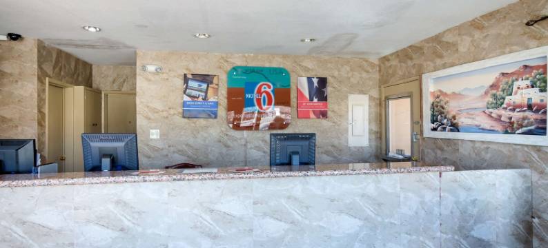 圣达菲广场城市商业区6号汽车旅馆(Motel 6 Santa Fe, NM - Downtown)图片