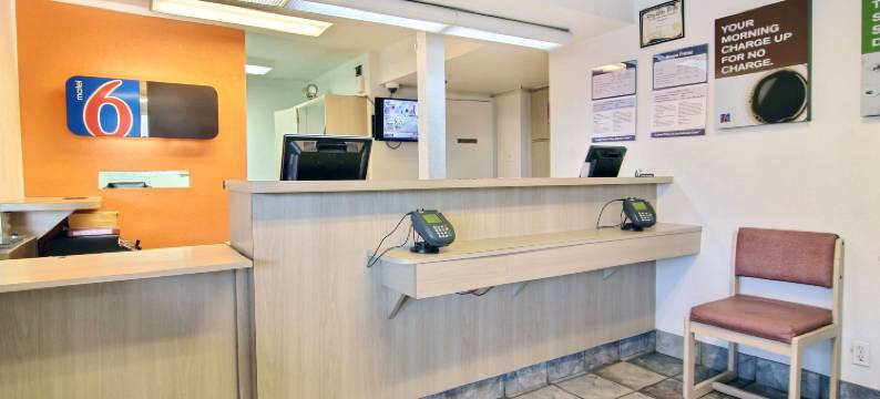 拉伯克6号汽车旅馆(Motel 6 Lubbock, TX)图片