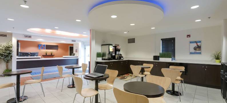 布兰顿6号汽车旅馆(Motel 6 Brandon, MB)图片