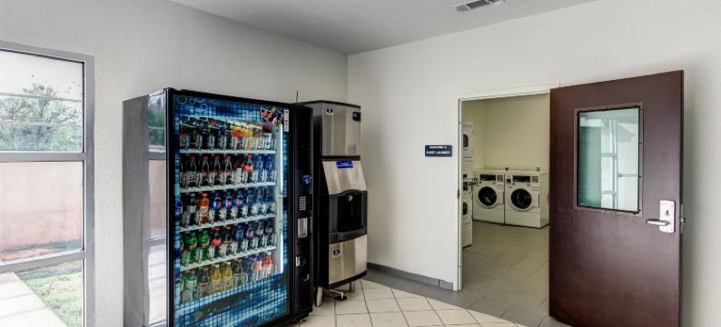 德克萨斯斯威特沃特 6 号开放式客房酒店(Studio 6 Sweetwater, TX)图片