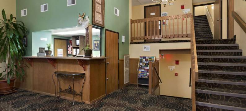 拉塞尔维尔速8酒店(Super 8 by Wyndham Russellville)图片