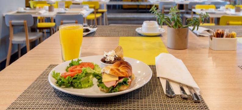 瓜达拉哈拉帕洛玛万豪城市快捷普拉斯酒店(City Express Plus by Marriott Guadalajara Palomar)图片