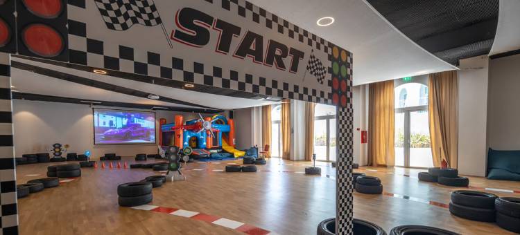 阿米内斯维瓦尔利尚家庭酒店(Aminess Vival Lišanj Family Hotel)图片