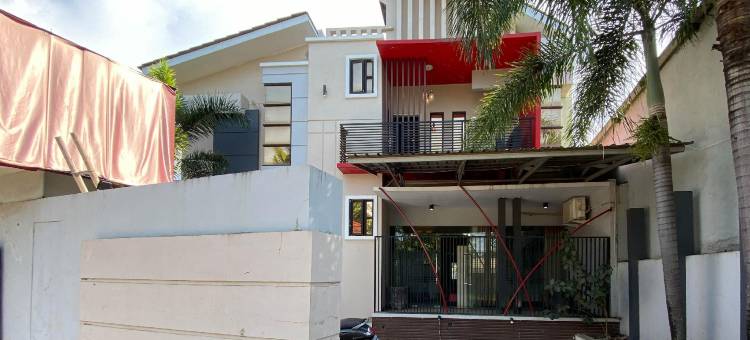 RedDoorz Near Bukit Ragas Hotel d'Ayanna Pati图片