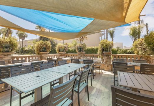 Best Western Plus Oceanside Palms Hotel Overview