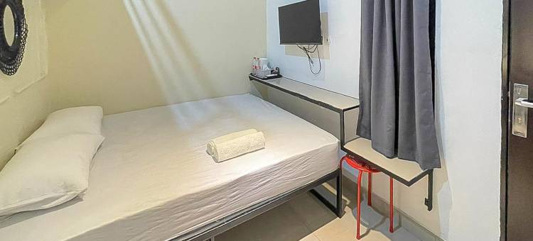 JM Tuparev Mitra RedDoorz图片