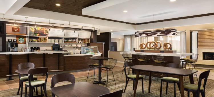 珊瑚角迈尔斯堡万怡酒店(Courtyard by Marriott Fort Myers Cape Coral)图片