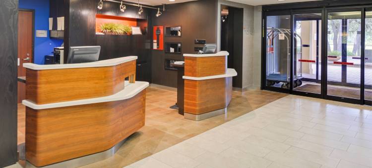 坦帕北弗莱彻I-75万怡酒店(Courtyard Tampa North/I-75 Fletcher)图片