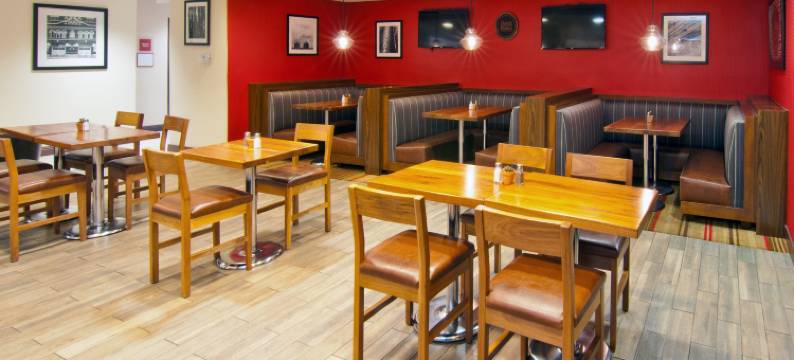 纳什维尔机场福朋喜来登酒店(Four Points by Sheraton Nashville Airport)图片