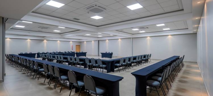 卡尤瓦布卢梅瑙酒店(Hotel Caiuá Blumenau)图片