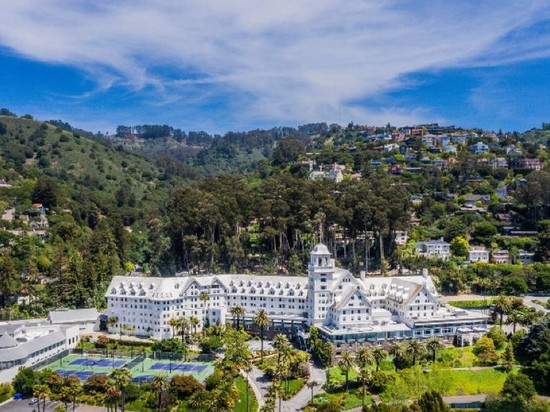 克莱蒙特度假村及俱乐部