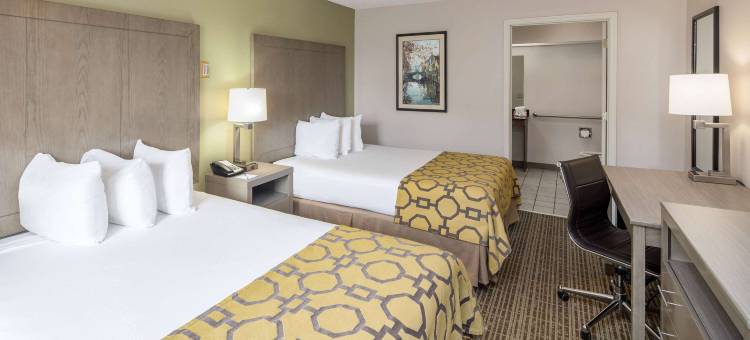 克利夫兰呗盟套房酒店(Baymont by Wyndham Cleveland)图片