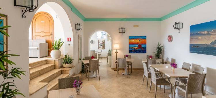 欧斯蒂纳酒店(Hotel Ossidiana Stromboli Center)图片