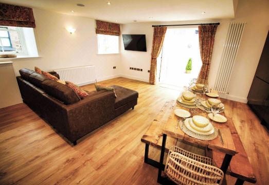 Newly Refurbished Cottage - Sleeps 4 - Central Hotel Overview